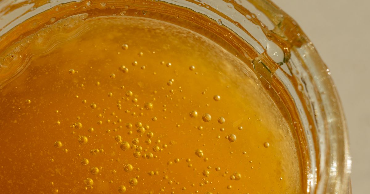 Pourquoi le miel cristallise et comment le rendre liquide sans l’abîmer